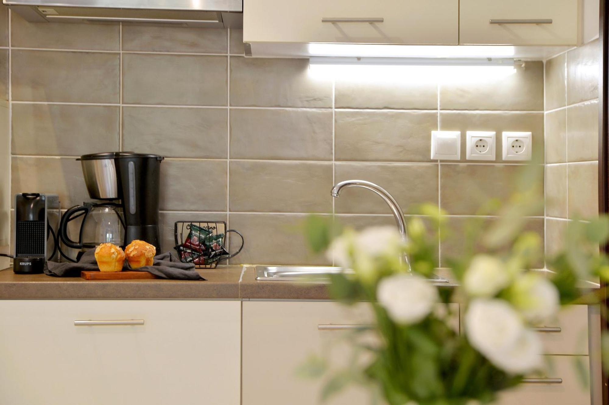 Alekos Apartments - Νetflix Aten Exteriör bild